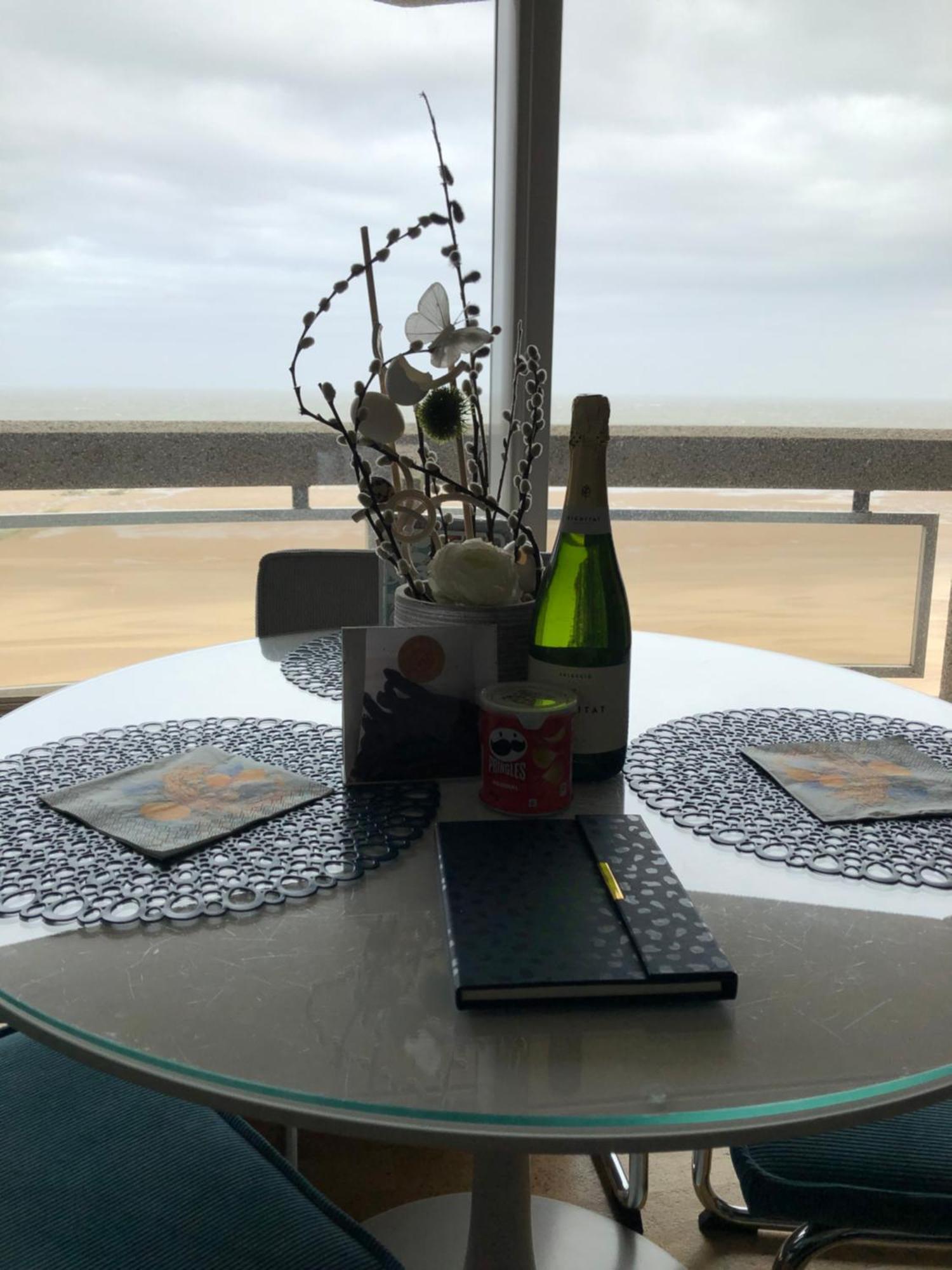Enjoy@Sea Appartement Oostende Buitenkant foto